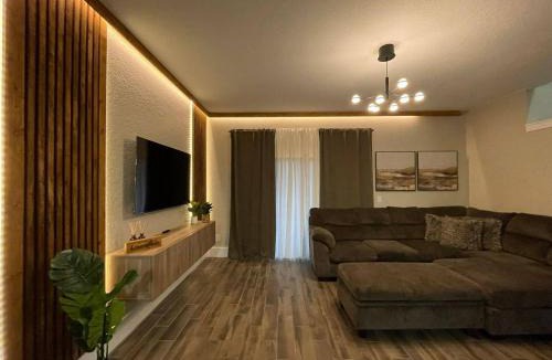 Regal Palms House | 4 Bedrooms 3 Bathrooms Regal Palms 340 Ma