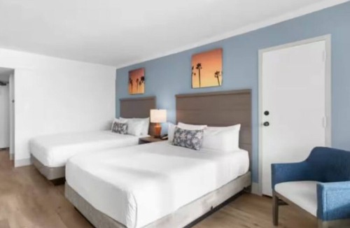Myrtle Beach Hotel | 4 Deluxe Queen Oceanfront Retreat | Full Resort Access | Closed to Attractions