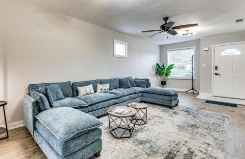 Navy Point House | 4 Mi to NAS Pensacola! Family Getaway w/Pool