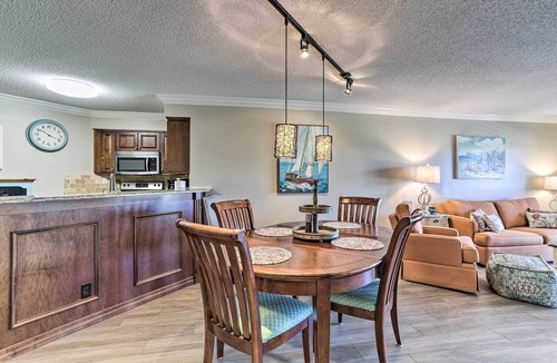 Isla del Sol Condo | 4 Mi to St Pete Beach! Family Condo w/Pool Access