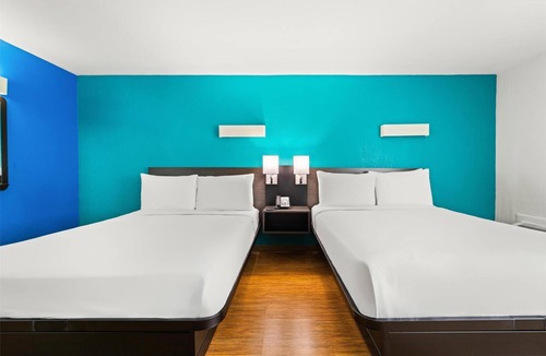 Ludlam Hotel | 4 Rooms Close to Graoeland Water Park - 4.5 miles | Pets Allowed