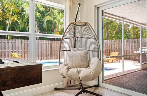 Riverside Park House | 4BR - Pool - Air Hockey - Mins to DT/Las Olas/FLL