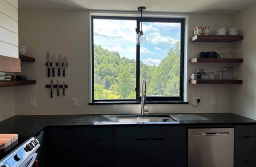 Haywood House | 4TreesVA