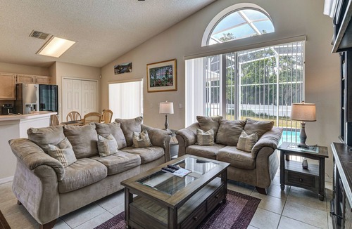 Lindfields House | < 5 Mi to Disney Parks: Spacious Home w/Lanai