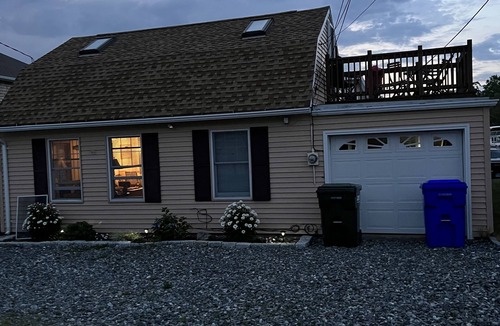 Noank Cottage | 5 min walk to beach! 3-bed cottage