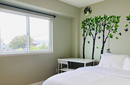 San Bruno House | 5 mins to SFO, 4BR/3BA Home, Laundry/Yard & Deck