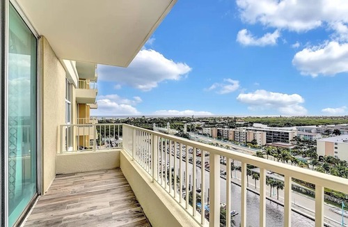 Boynton Beach Condo | 5-star luxury 2bd/2bth 11th floor condo steps from intracoastal