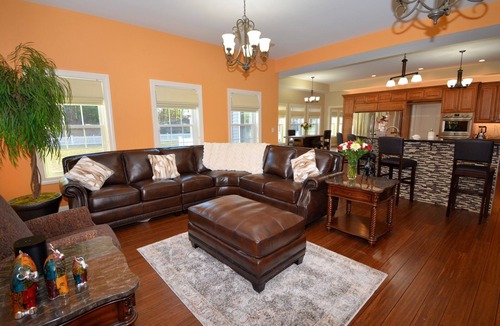 Saratoga Springs House | 50% OFF SUMMER BY TRACK INCLUDING JULY 26-AUG 6! Heated Pool🏊By Town🌇Golf⛳️ Lake🏖️