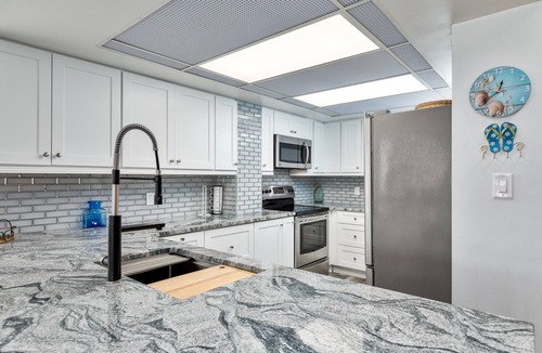 Nags Head Condo | 5607 - Dancing Dunes - Nags Head Coastal Condo Steps from the Beach