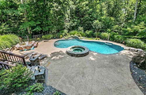 Port Republic House | 5BD Country Escape | Gym, Spa, Pool, & Fire Pit