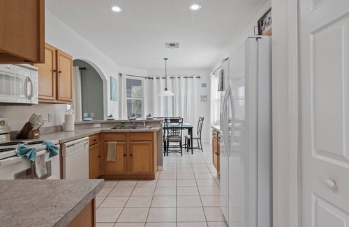 Haines City House | 5bd Villa Eman Private Pool/Hot Tub close2Legoland