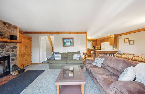 North Creek House | 5BR + Heated Indoor Pool | Gore Mountain | Echo + Pete Gay