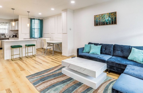 Eastwick House | 6 Mi to Lincoln Financial: Stylish Philly Townhome