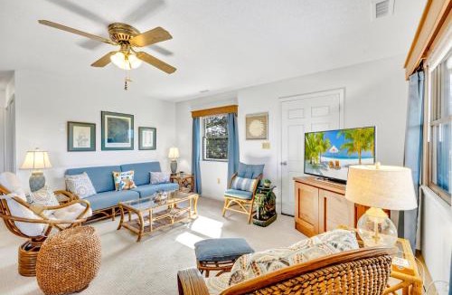 Brigands' Bay House | 8632 - Reelaxing on Sound Side