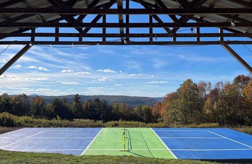 Gilboa House | 90-Acre Catskills Farmhouse Retreat with Pool/Pond/Sportscourt