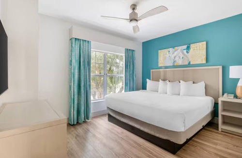 West Kissimmee Hotel | A Beautiful Stay Designed to Make Every Journey Feel Exceptional! Outdoor Pool!