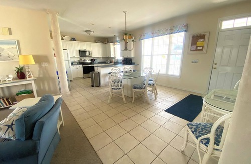 Yaupon Beach House | A Bit O Heaven - 1 Minute to the beach on private road