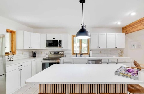 Albrightsville House | A Family Woodland Retreat
