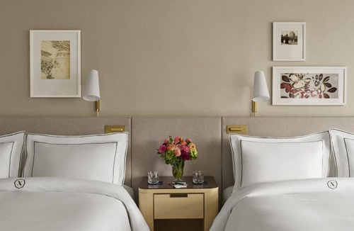 Back Bay East Hotel | A Place You'll Surely Enjoy! 4 Park View Units, Close to Boston Public Garden