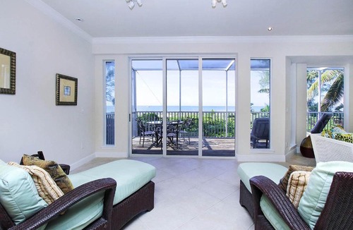 Wulfert House | A Saba Wind South home