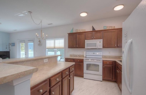 Southport Condo | A Sunrise Villa: Cozy 3BR condo retreat in Southport, NC!