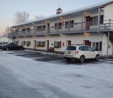 Trenton Hotel | acadia sunrise motel