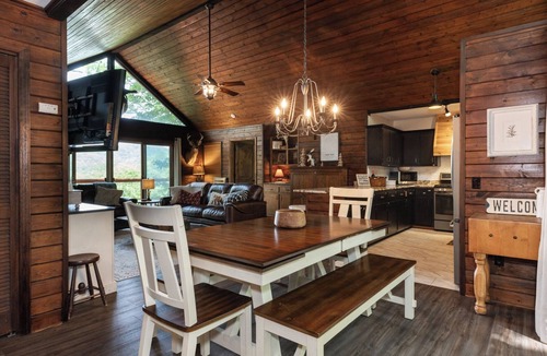 Deep Gap Cabin | Acorn Cottage - Powder Horn Mountain