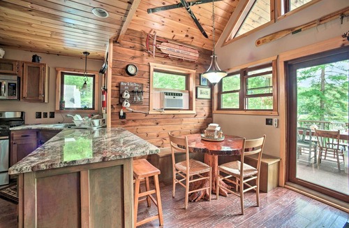 Glenfield Cottage | Adirondack Cabin on Private Lake Near Glenfield!
