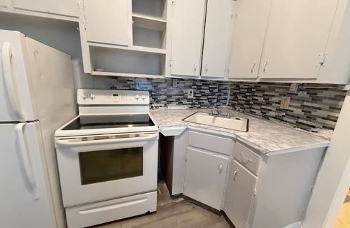 Eden Apartment | Adorable 1-bedroom studio apartment with AC in beautiful Eden