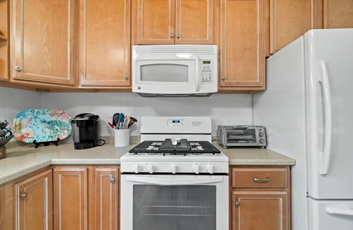 Laguna Beach Estates House | Adorable Laguna Beach Cottage with Pool, 1-Minute Walk to the Beach
