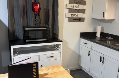 Mount Dora Apartment | Adorable studio with private entrance & patio area in charming Mount Dora