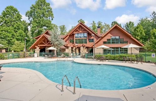 Pittman Center House | Adventure Awaits! 3 Spacious Units, Near World of Illusions, Pool