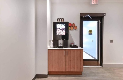 Chinatown Apartment | Afforable Stylish DownTown Boston Studio w/upscale amenities