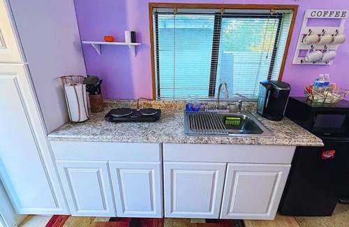 Renton House | AFFORDABLE & MODERN 1BR PRIVATE GUEST SUITE [ ~280 sq. ft. ]