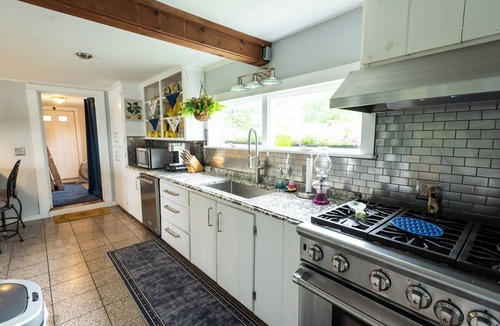 Stonington House | Agua Viva House - Classic Cottage on Webb Cove