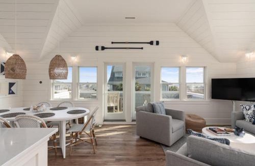 Flora's Bluff House | Al Mare