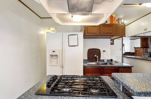 Tanaina House | Alaska Base Camp - 5BR, Fenced Yard, Epic Hangout Space & Hatcher Pass Gateway