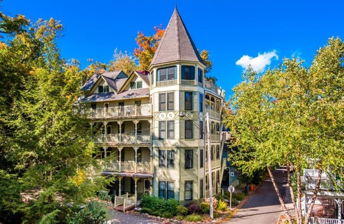Chautauqua Apartment | Aldine Apartment