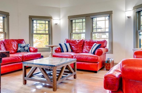 Chautauqua Apartment | Aldine Apartment