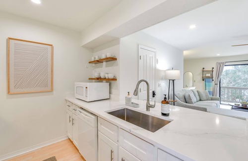 Cassine Village Apartment | 'almond Grove Cottage' w/Patio: Walk to Beach!
