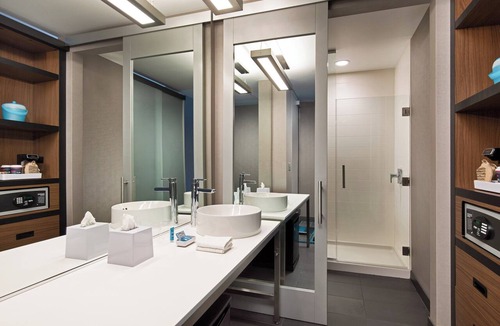 SeaTac Hotel | Aloft by Marriott Seattle Sea-Tac Airport