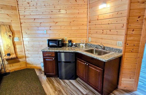 Red Lodge Hotel | Alpine Lodge