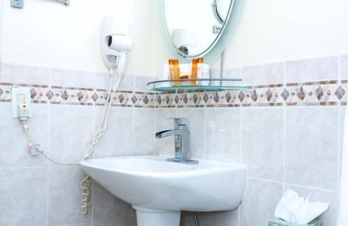 City Center Hotel | Amazing South Beach Suite w/Kitchenette, Pool & Private Beach Lounger Access
