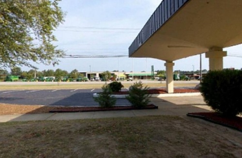Wilson Apartment | Americas Best Value Inn Wilson - UNIT 22 2 BED FIRST FLOOR