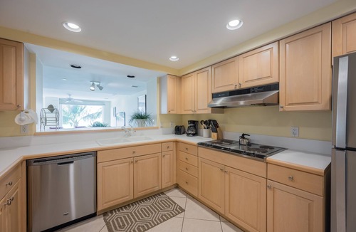 Truman Annex Condo | Aqua Breeze at the Truman Annex in Key West