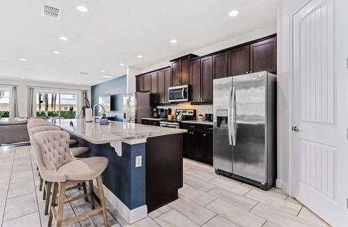 Celebration House | Arcades Games-XBox-5000sqft!-Private Pool & Hot Tub-Games Room-Opulent-Stunning