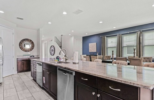 Celebration House | Arcades Games-XBox-5000sqft!-Private Pool & Hot Tub-Games Room-Opulent-Stunning