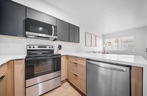 Camelback East Apartment | Arcadia Lite Unit 1 with Private Yard + W/D