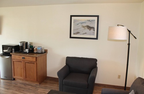 Gardiner Apartment | Arch View Studio, at Yellowstone National Park Entrance.