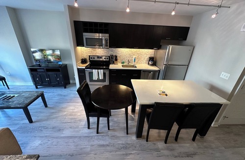 Radnor - Fort Myer Heights Apartment | Arlington Rosslyn: Pool, Fitness Center & More for Your Perfect Vacation!